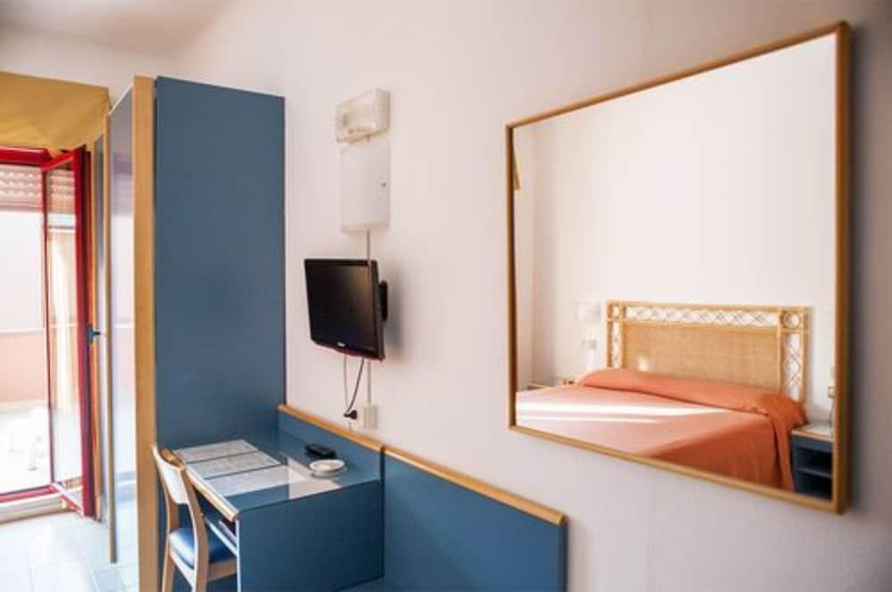 Hotel Palme Μοντερόσο αλ Μάρε Εξωτερικό φωτογραφία