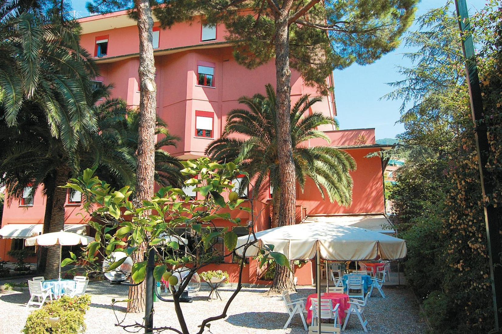 Hotel Palme Μοντερόσο αλ Μάρε Εξωτερικό φωτογραφία
