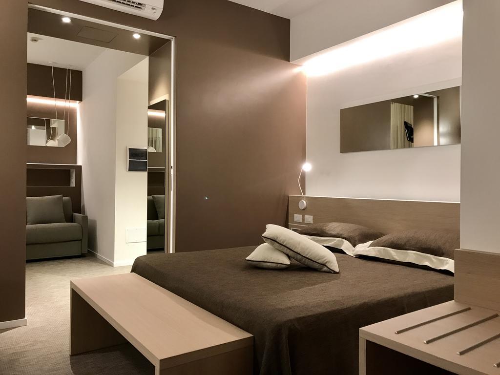 Hotel Palme Μοντερόσο αλ Μάρε Εξωτερικό φωτογραφία