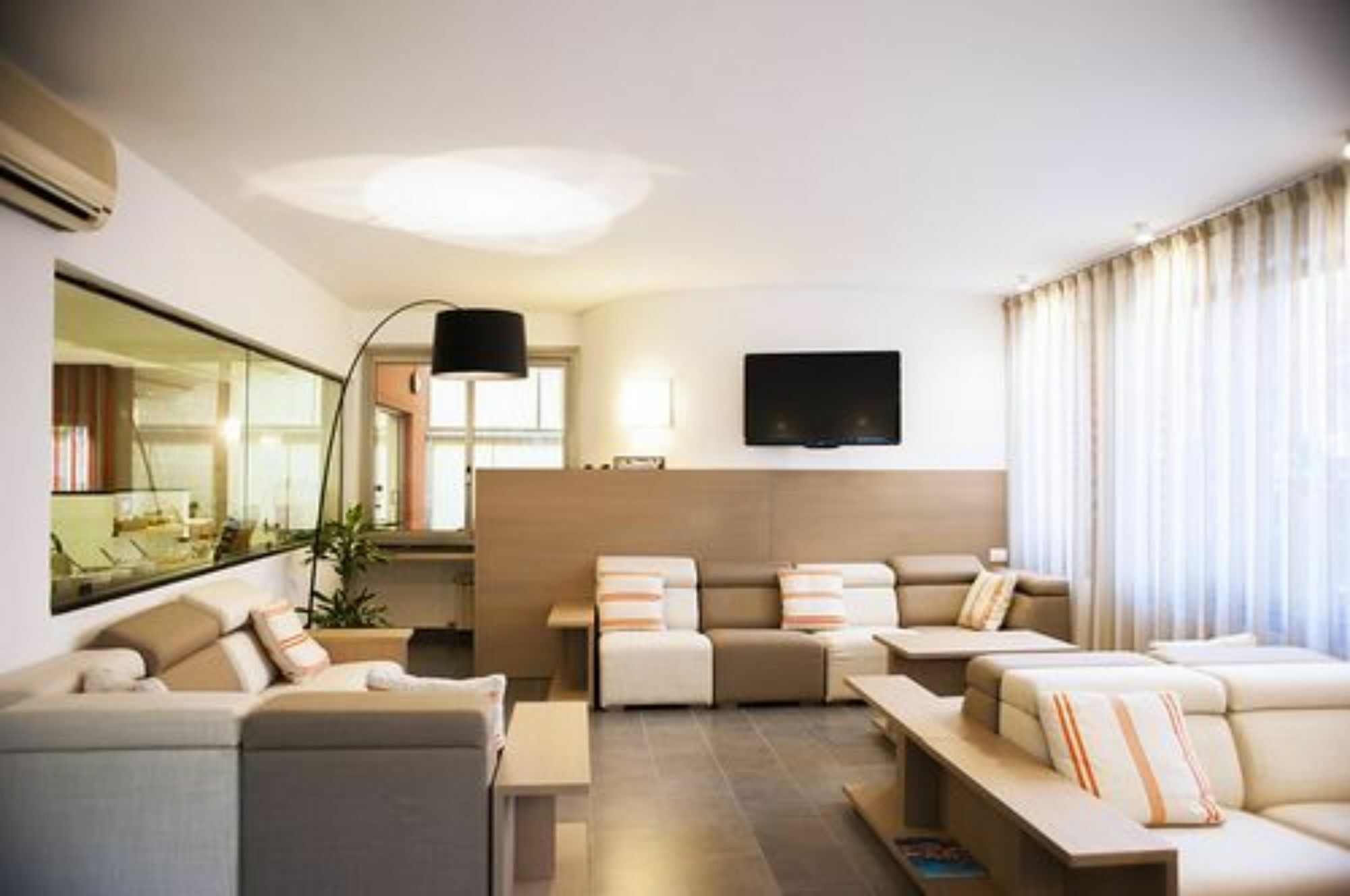 Hotel Palme Μοντερόσο αλ Μάρε Εξωτερικό φωτογραφία
